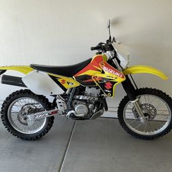 2004 Suzuki DRZ-400E