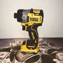 36022-1 DEWALT SCREWDRIVER WITH BATTERY NO CHARGER 