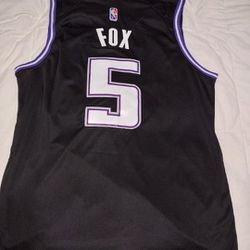 De'Aaron Fox Sacramento Kings NBA City Edition Jersey Sz 44 M Nike  Authentic for Sale in San Francisco, CA - OfferUp
