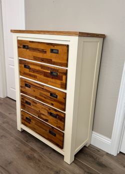 Dresser and 2 Nightstands