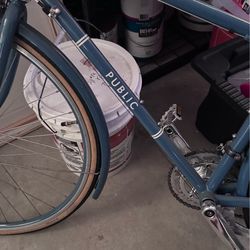 Public women’s bike