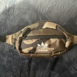 Adidas Waist Bag - Camo (used)