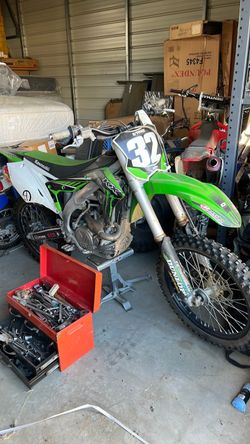 Toy sell off make offers