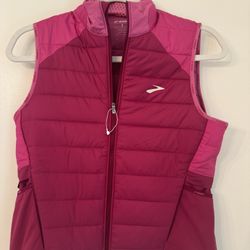Women’s Brooks Vest