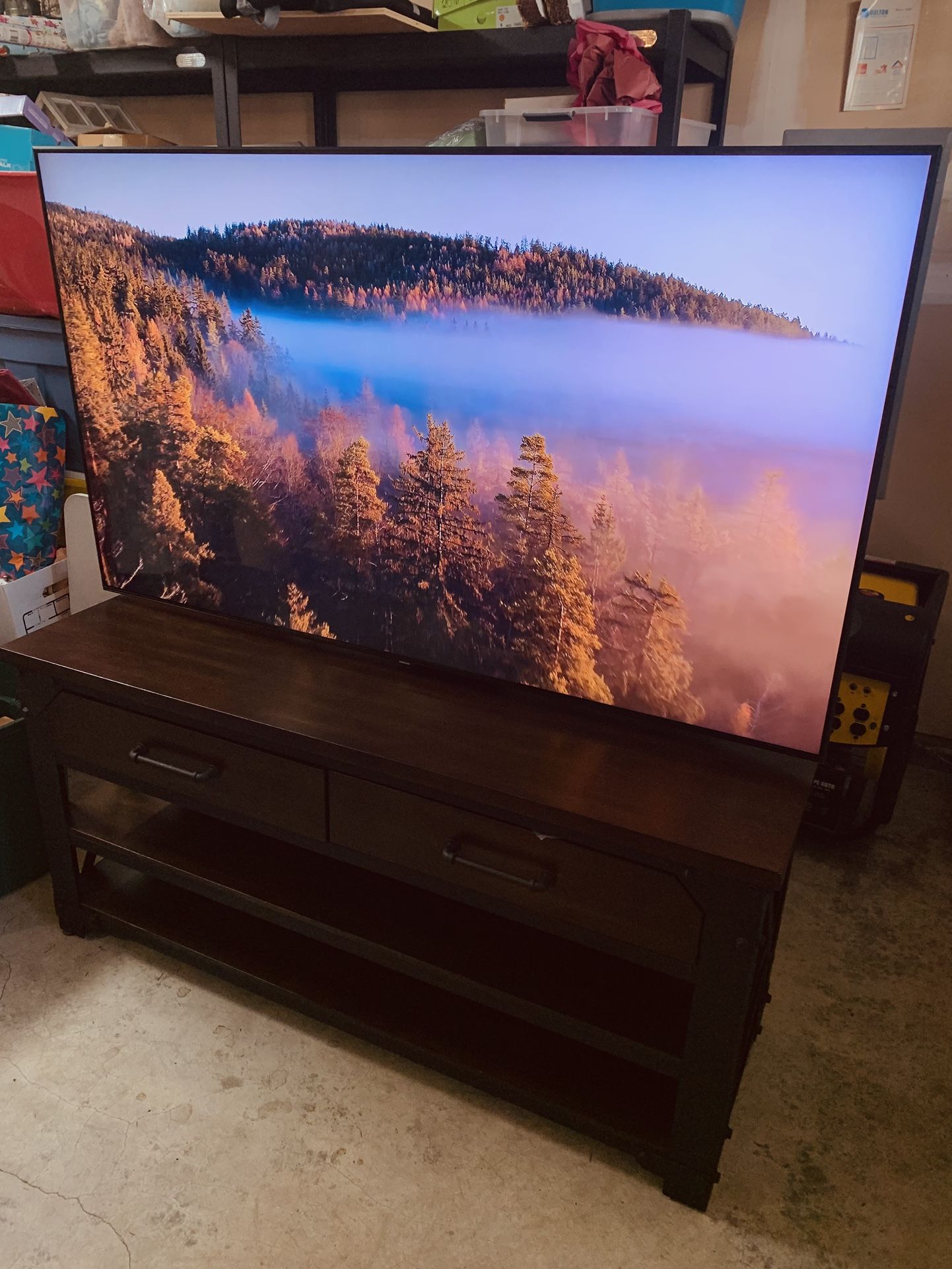 Samsung 65" 4k Smart TV & Cabinet