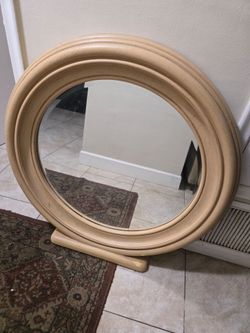 Dresser mirror