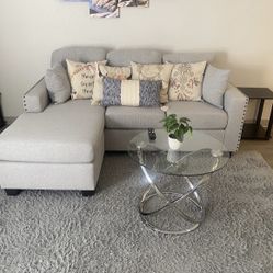 FREE COFFEE TABLE W Sectional 
