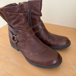 Born Boots 8.5