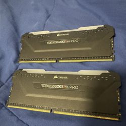 Corsair Vengeance RBG Pro DDR4 RAM 