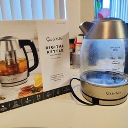 Sur La Table Digital Kettle, Used only 3 months