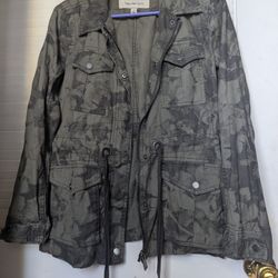 Calvin Klein Jeans Camouflage Coat Jacket Size PS
