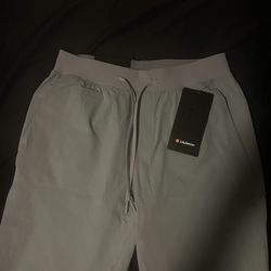 Lululemon Men’s Pants Gray 