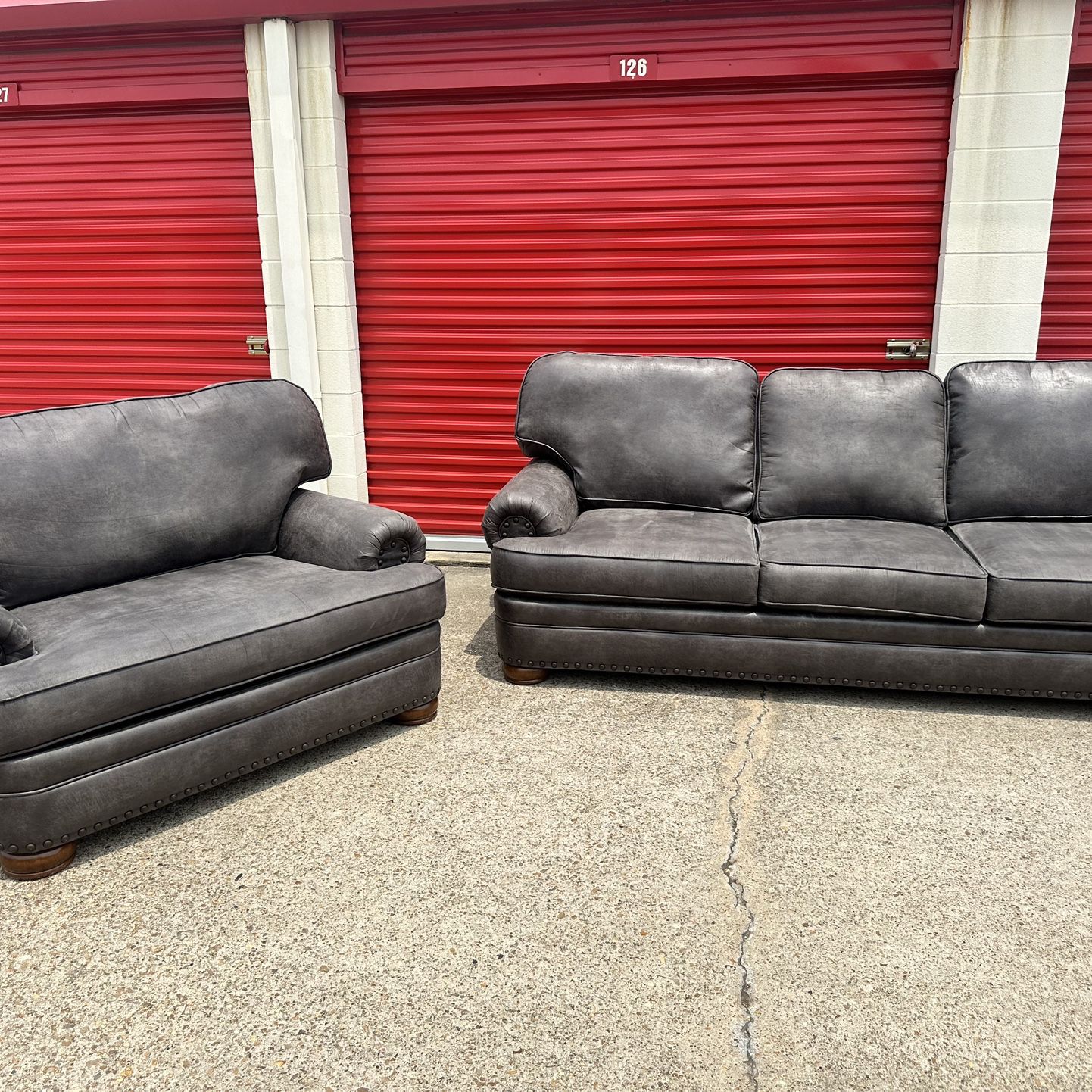  Mayo Leather Couch Set - 🚚FREE DELIVERY 
