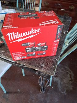 Milwaukee drill set with battery and charger
