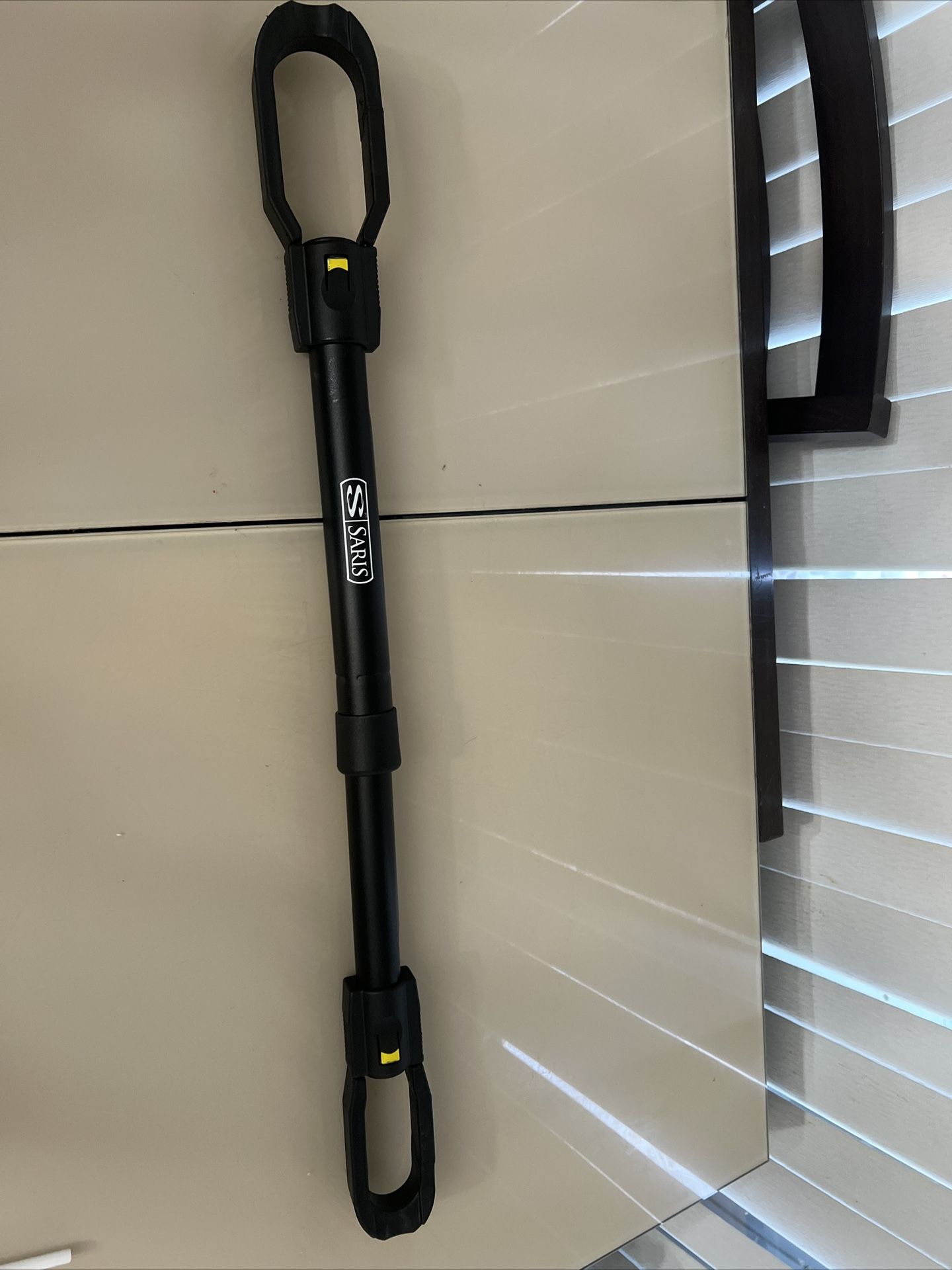 Slide Clamp Style Saris Bike Beam Top Bar Adjustable To 16"-28". Used in very good condition.