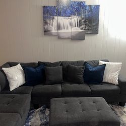 Dark Grey Sectional w/ Ottoman! 