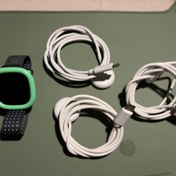 Fitbit Ace LTE Kids Smartwatch Excellent Condition 3 Chargers New Band Factory Reset