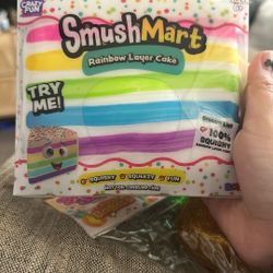 Smushmsrt Cake 