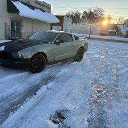 2005 Ford Mustang