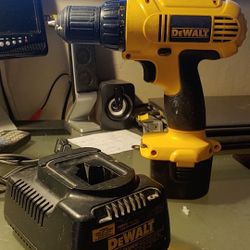 Dewalt 12 Volt Drill Works Excellent With Brand new Battery And Dewalt Charger