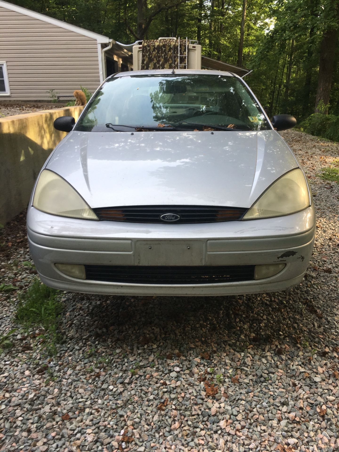 PARTING OUT 03 FORD FOCUS ZTS