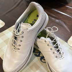 Men’s golf shoes