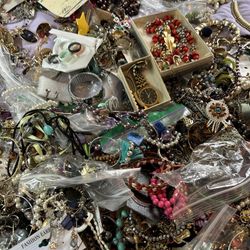 Vintage HUGE JEWELRY MIXED LOT 2 CONTAINERS 