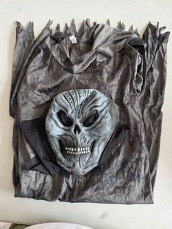 Skeleton costume