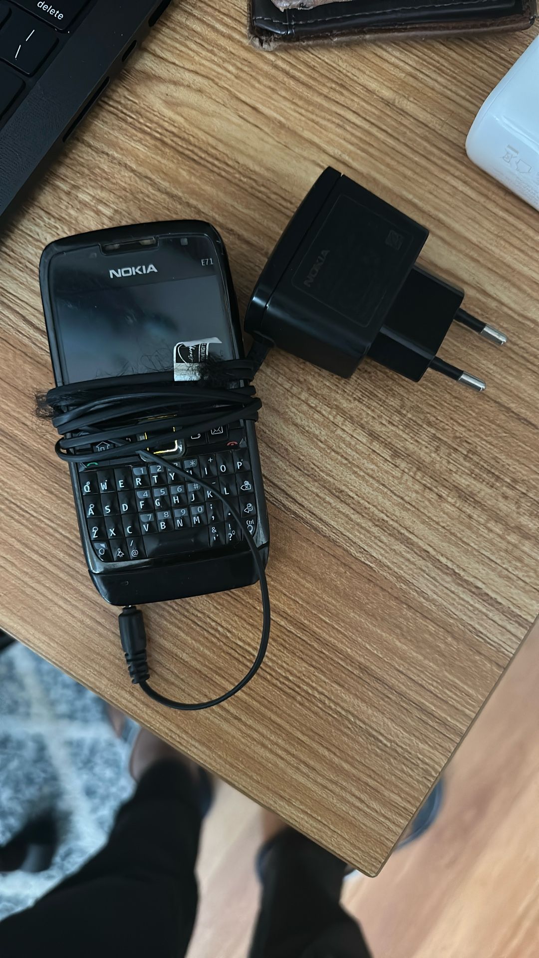 FREE E71 Working Phone With Charger