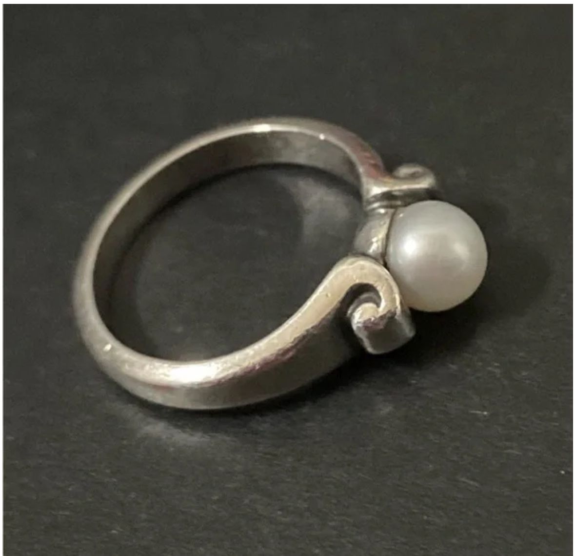 James Avery Pearl Ring