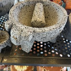 Molcajete De Piedra Negra Volcánica Con Su Mano! Molcajete De 8 Pulgadas