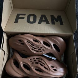 Adidas Yeezy Foam RNR Size 11