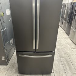 GE 33-in 18.6 Cu.ft Counter Depth Retro French Door Refrigerator 