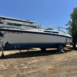1992 Macgregor sailboat