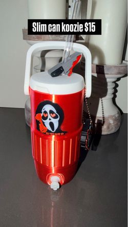 Halloween scream 12oz slim can koozie