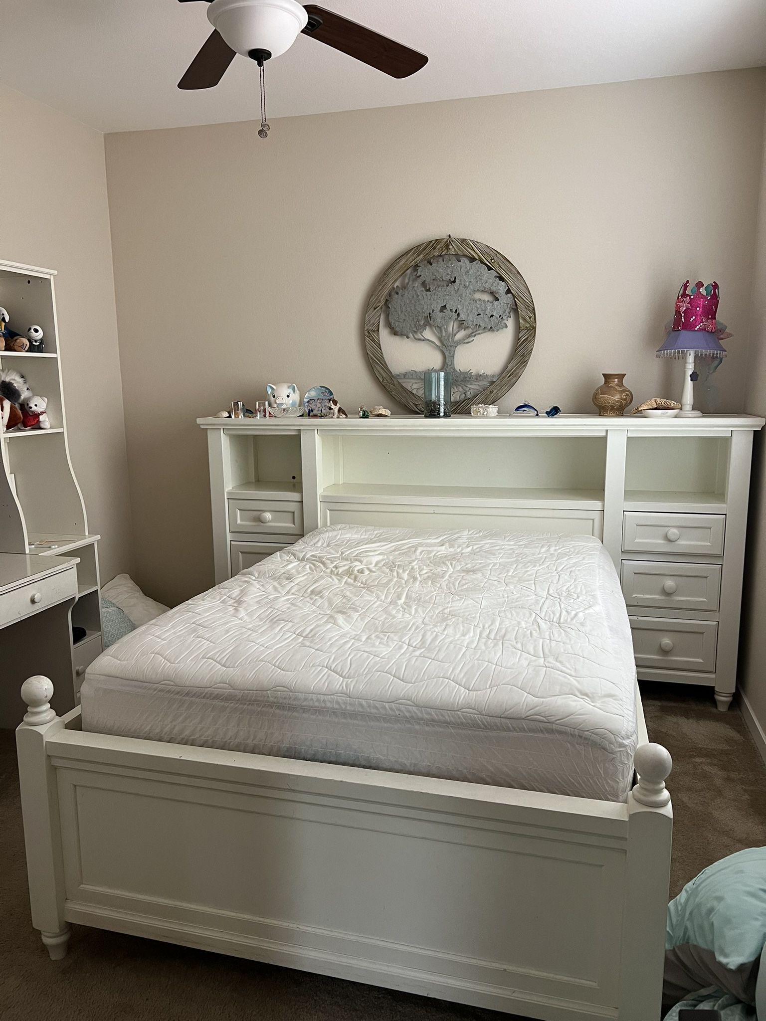 Full Size Bedroom Set w/ Mattress, Desk & Bookcase - In Good Condition!