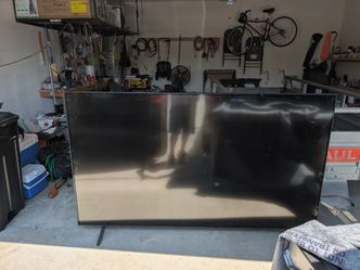 86 inch  LG TV with leggs attach and all hookup equip. Andcremote