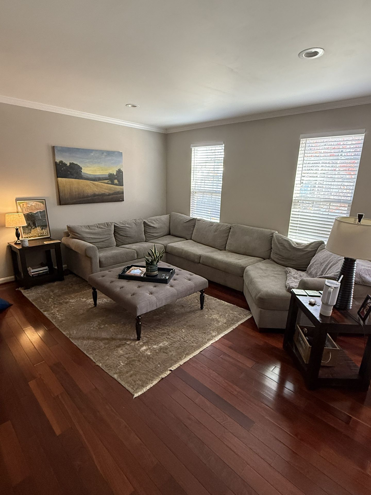 Large Sectional, non-smoking home