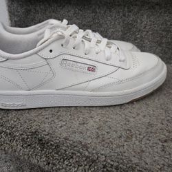 Reebok Adult 91/2 Shoe Size Great Condition Shoes