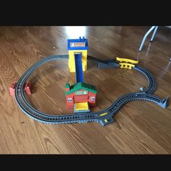 Thomas and Friends Trackmaster Sort and Switch Delivery Set