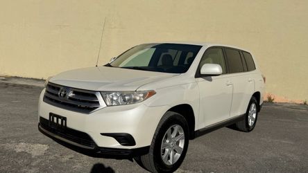 TOYOTA HIGHLANDER 2012