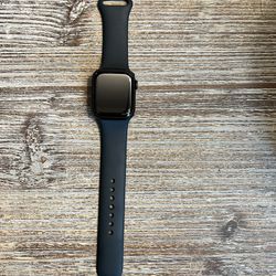 Apple Watch Series 7 Midnight Aluminum 45mm and Accessories 