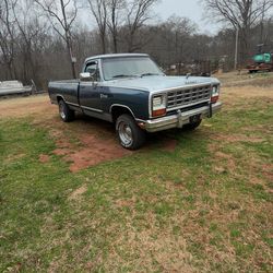 89 dodge d100