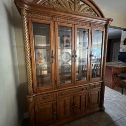 Tommy Bahama Style Display Cabinet 