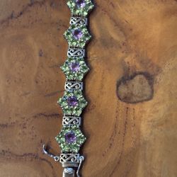 Sterling silver peridot and amythyst flower bracelet 
