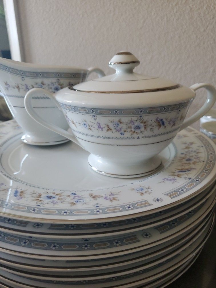 VINTAGE FINE CHINA FROM JAPAN, 50 PIECE SPRING SET