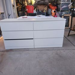 IKEA Malm Dresser