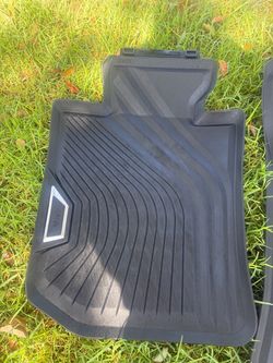 OEM BMW All-Weather Floor Mats – Black – good condition