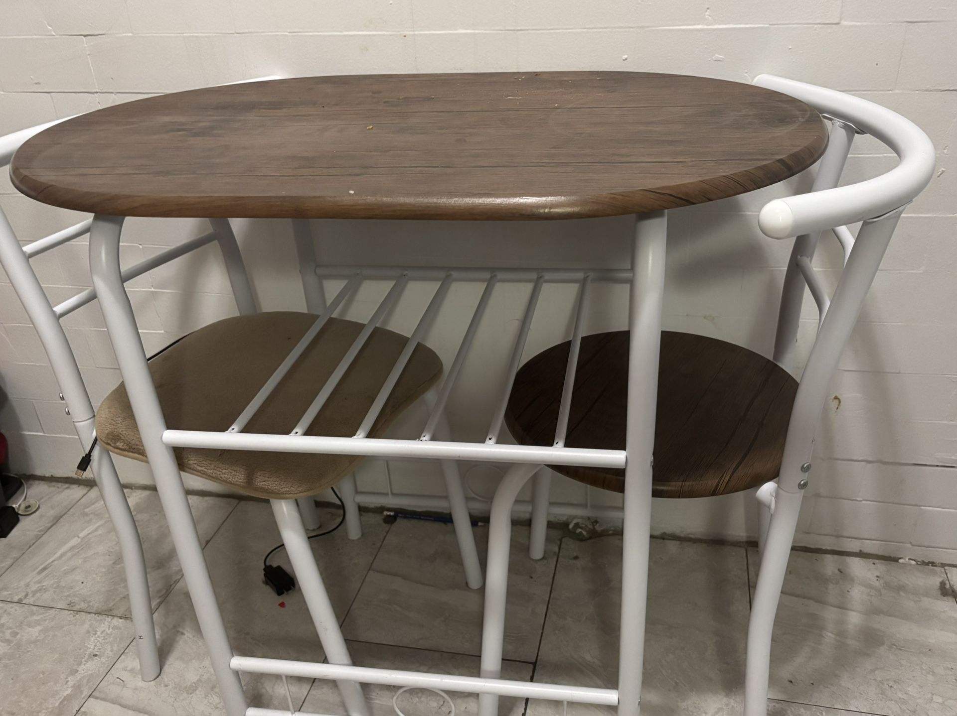 Small Kitchen Table Set With 2 Chairs 