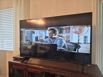 VIZIO TV 44 inches And DVD Player. Work Perfectly.
